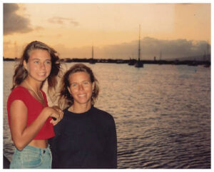 Dana (left) and her older sister, Sandy Ireland (right).